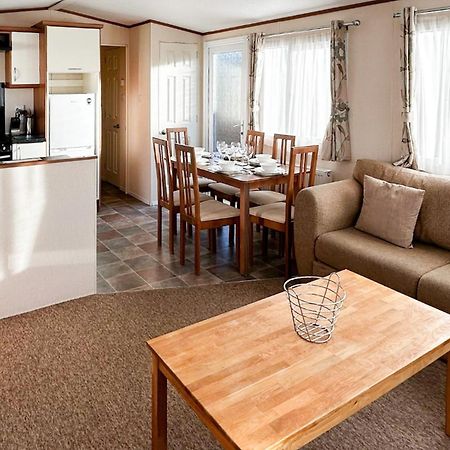 Orchards Holiday Park Newbridge  Экстерьер фото