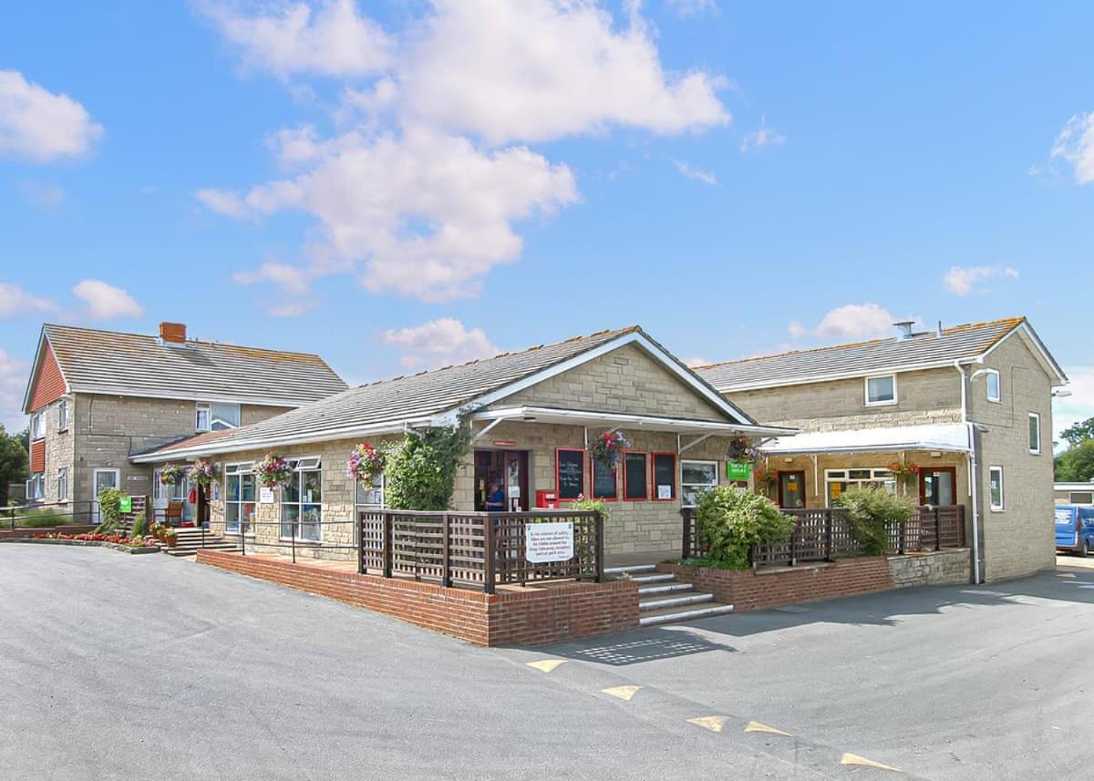 Orchards Holiday Park Newbridge  Экстерьер фото