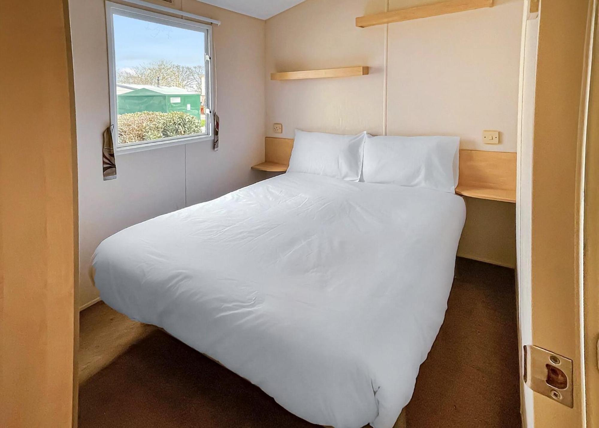 Orchards Holiday Park Newbridge  Номер фото